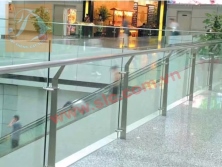 ƯU NHƯỢC ĐIỂM CỦA LAN CAN INOX - KÍNH CƯỜNG LỰC